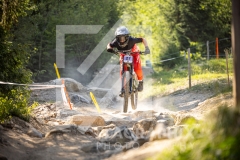 027